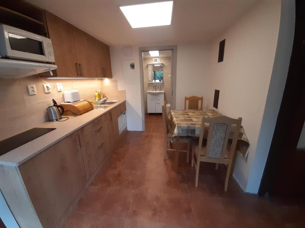 Holiday Home Zajicovi Rabyne Dış mekan fotoğraf
